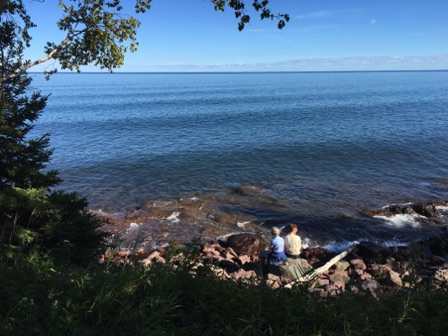 Pat, Stephen, Lk. Superior (Bob's Cabins, 09-04)